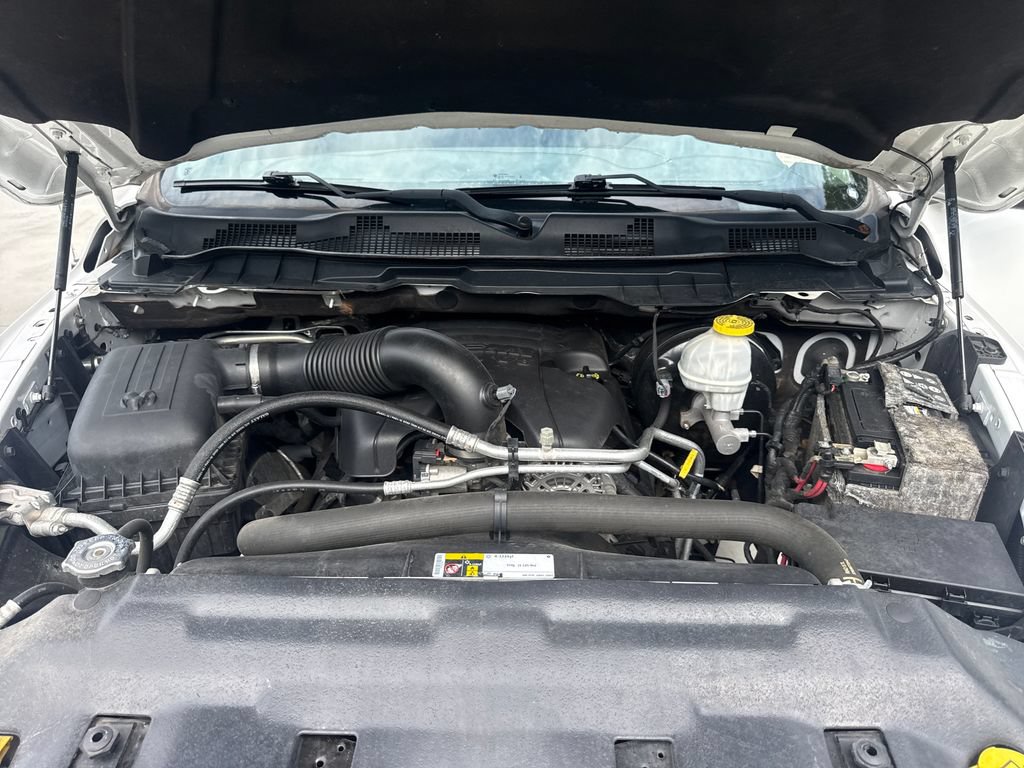 Used 2019 RAM 1500 Classic SLT RWD image 35