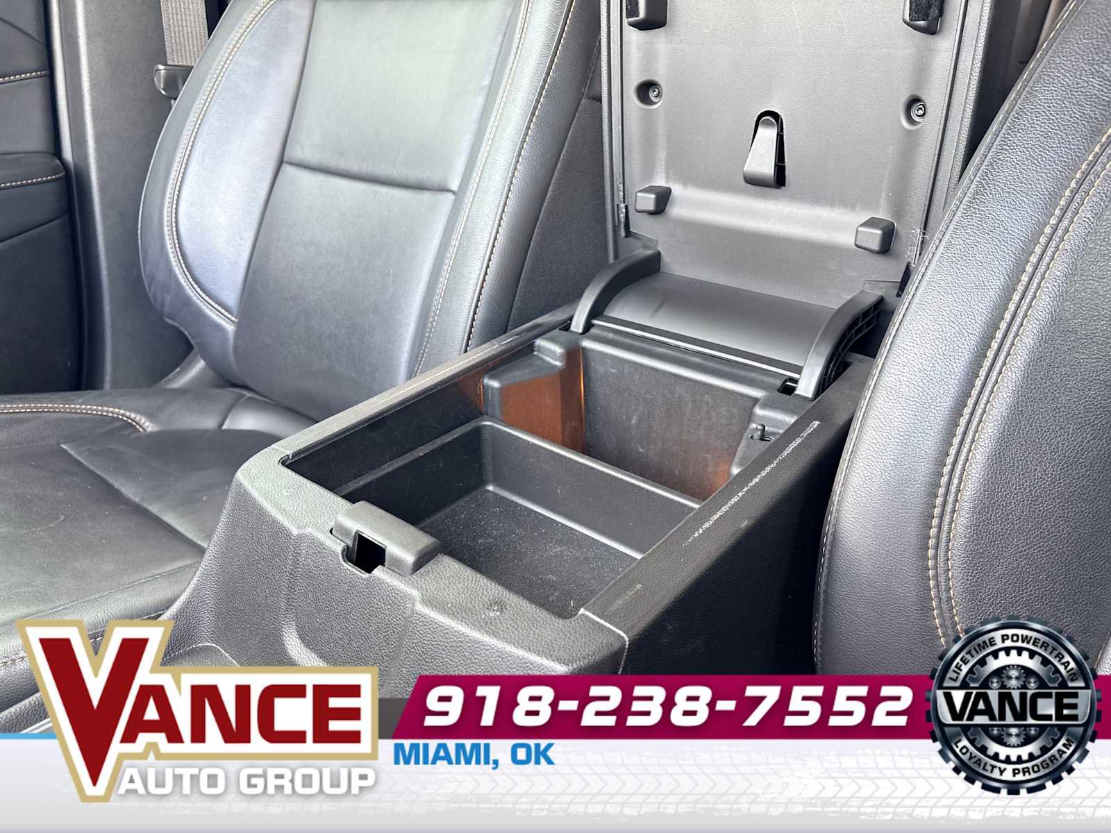 Used 2019 Chevrolet Traverse RS image 38