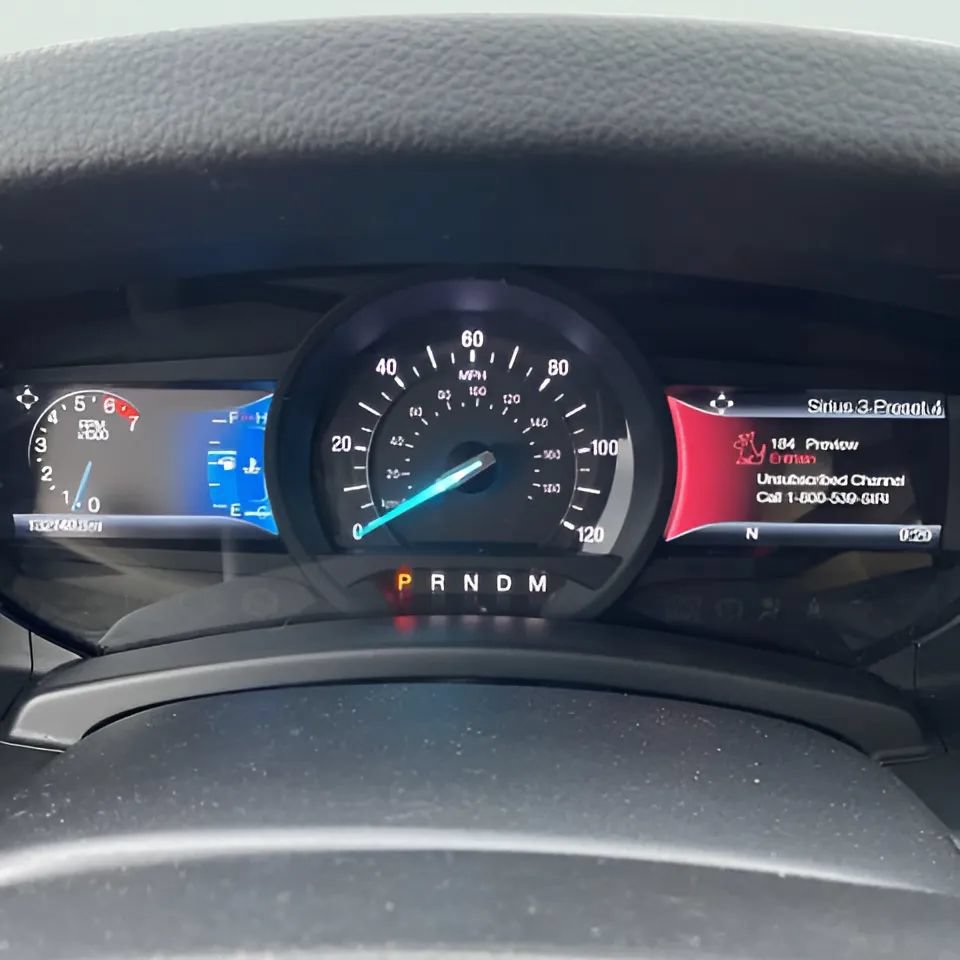 Used 2015 Ford Expedition EL Limited w/ Equipment Group 301A AWD/4WD image 10