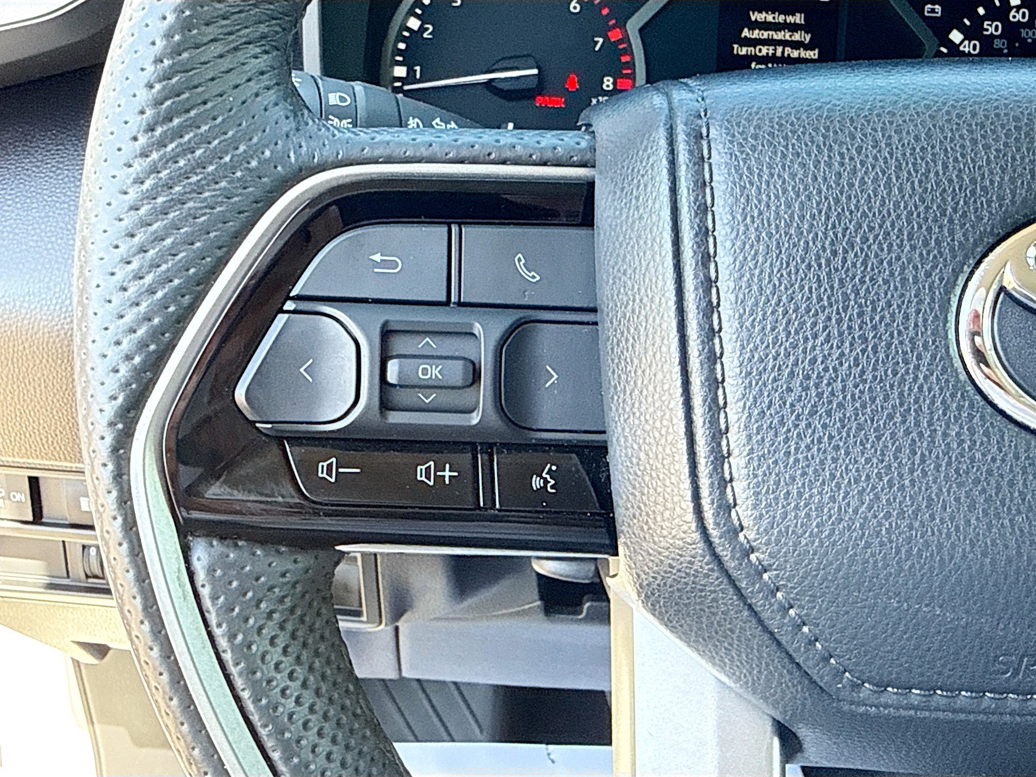 Used 2023 Toyota Tundra SR5 w/ SR5 Premium Package image 34