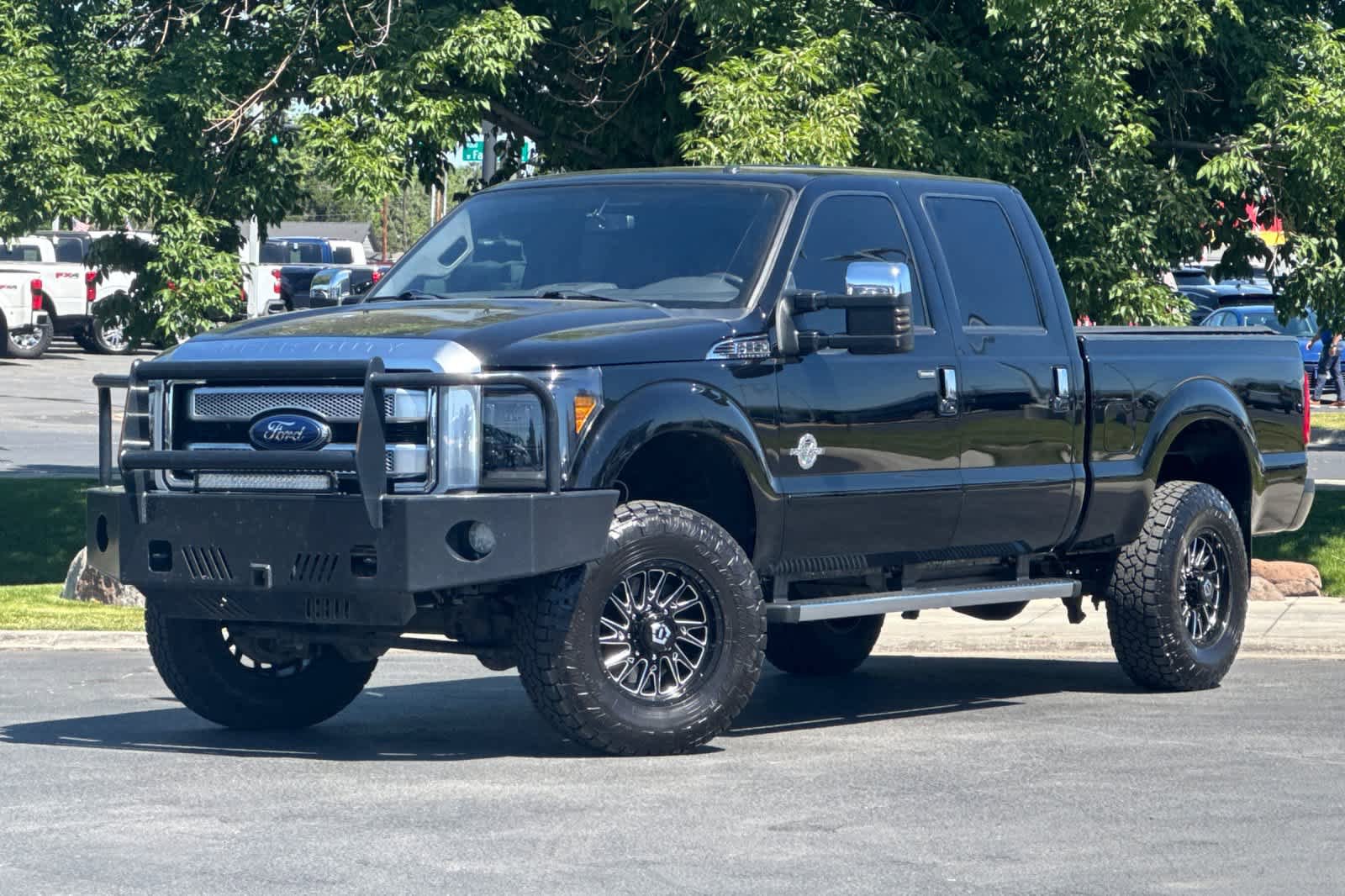 Used 2016 Ford F350 Platinum w/ FX4 Off-Road Package AWD/4WD image 1