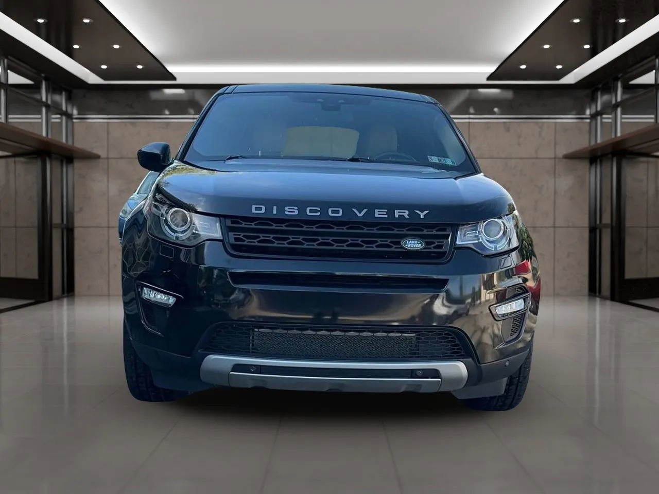 Used 2015 Land Rover Discovery Sport HSE AWD/4WD image 1