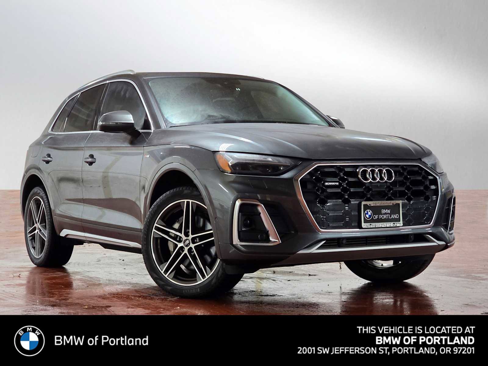 Used 2021 Audi Q5 e Prestige w/ Prestige Package image 1