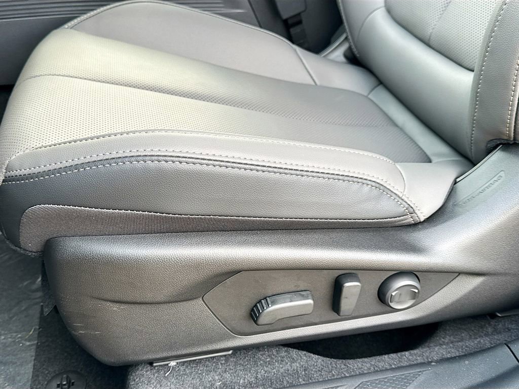 New 2026 Subaru Outback Limited image 23