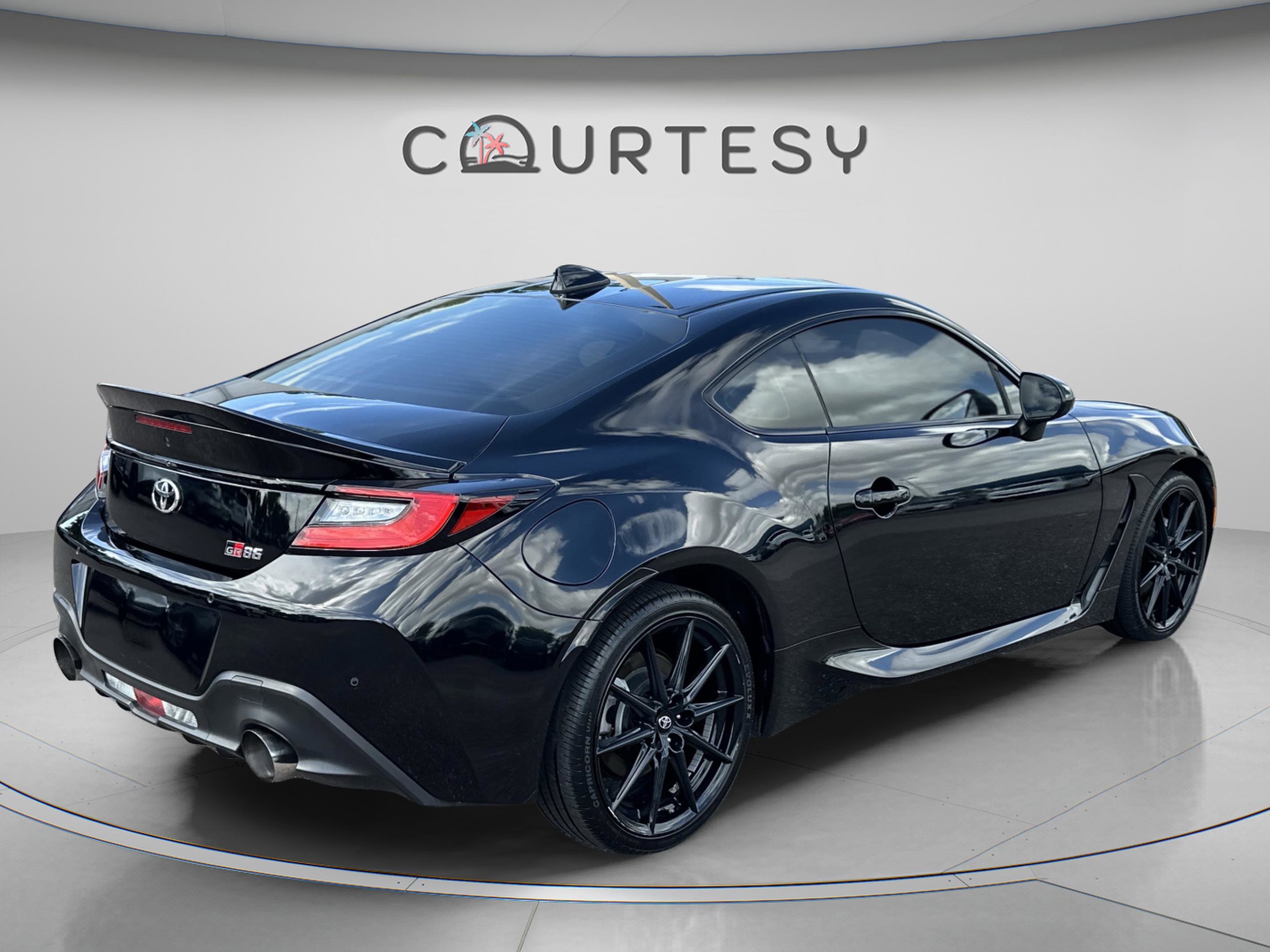 Used 2022 Toyota GR86 Premium image 5