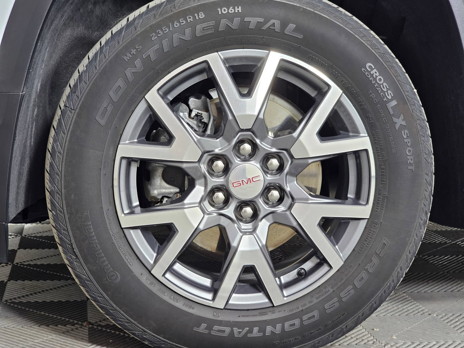 Used 2023 GMC Acadia SLT AWD/4WD image 36