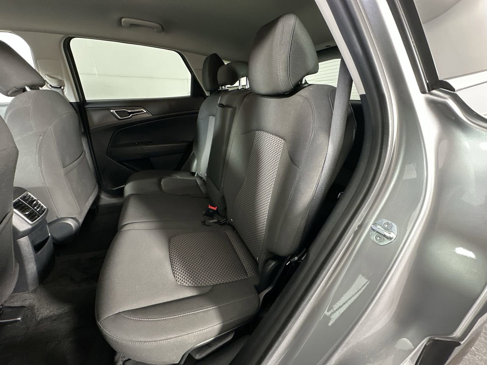 Used 2024 Kia Sportage LX image 23