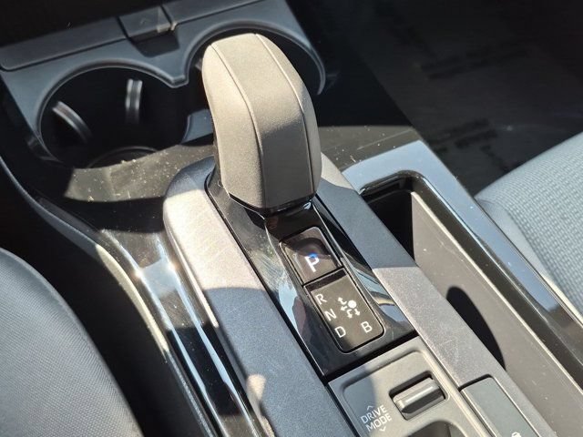 Certified 2025 Toyota Prius LE FWD image 15