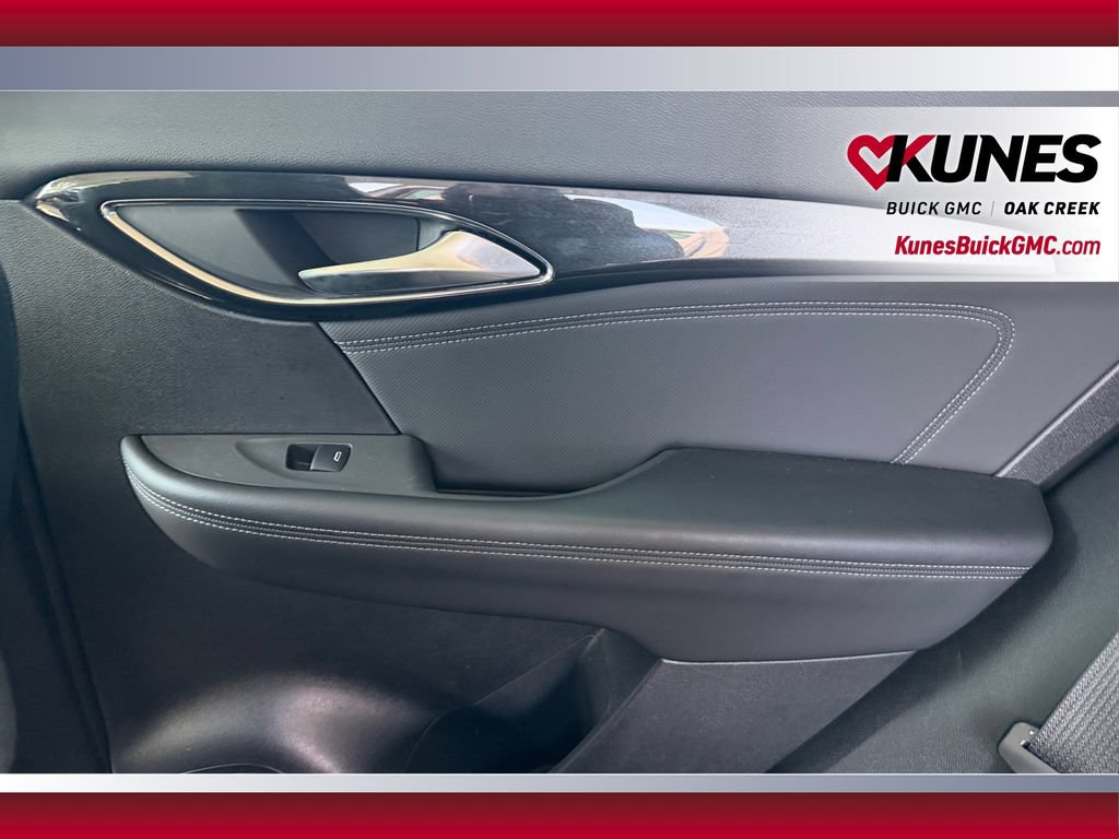 Used 2024 Buick Envision Preferred AWD/4WD image 34