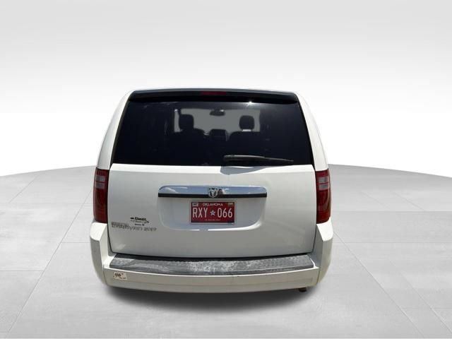 Used 2008 Dodge Grand Caravan SXT FWD image 4