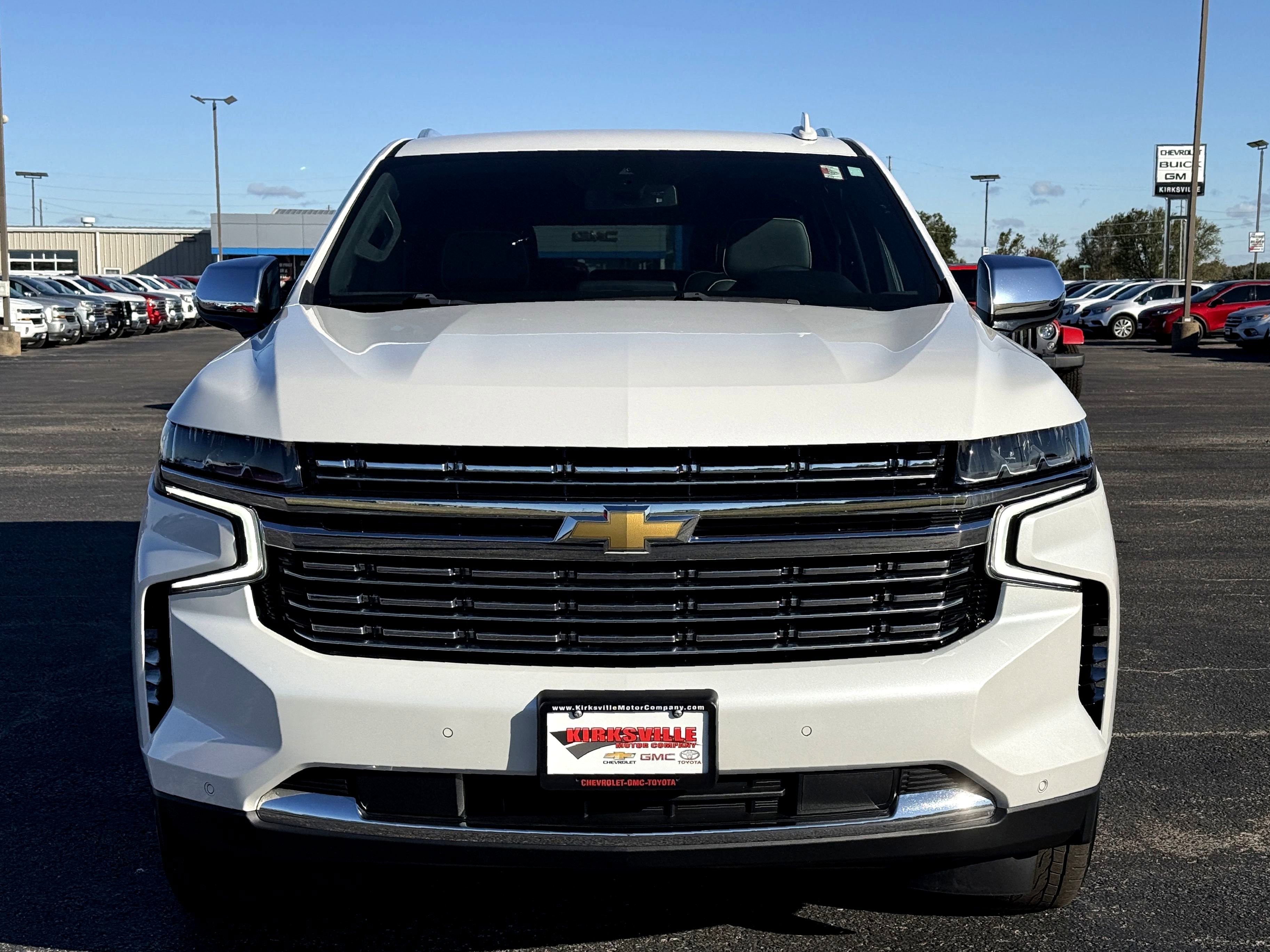 Used 2021 Chevrolet Suburban Premier image 8