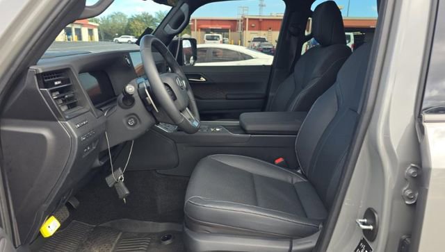 Used 2025 Lexus GX 550 image 5