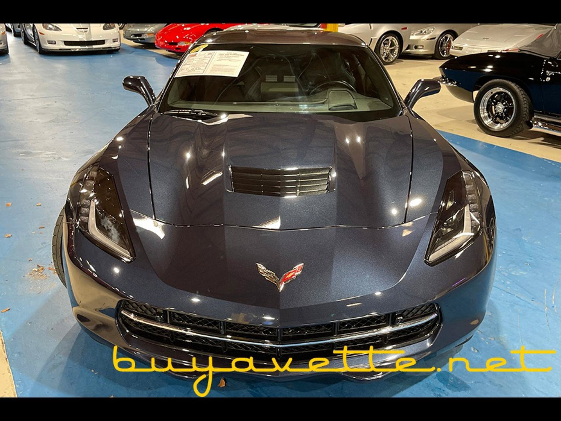 Used 2016 Chevrolet Corvette Stingray Coupe w/ 2LT Preferred Equipment Group RWD image 4