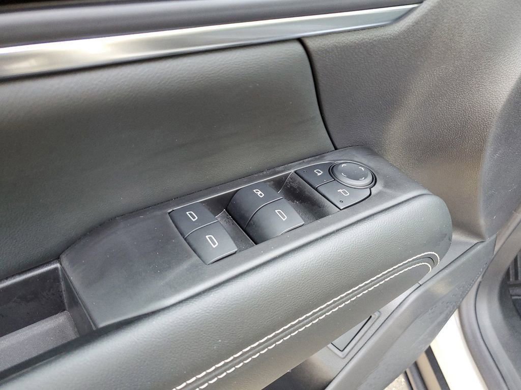 New 2025 GMC Terrain Elevation w/ Elevation Premium Package image 16