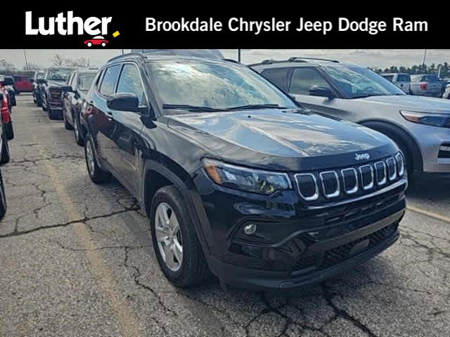 Used 2022 Jeep Compass Latitude w/ Convenience Group image 1