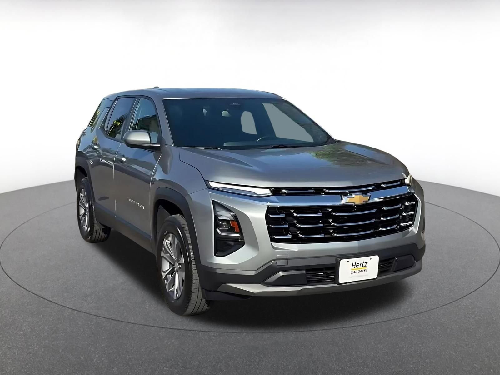 Used 2025 Chevrolet Equinox LT FWD image 3