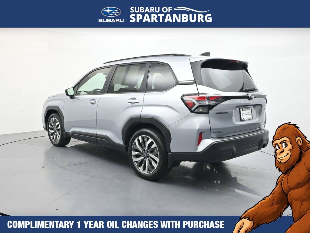 Used 2025 Subaru Forester Touring w/ Popular Package - Touring AWD/4WD image 6