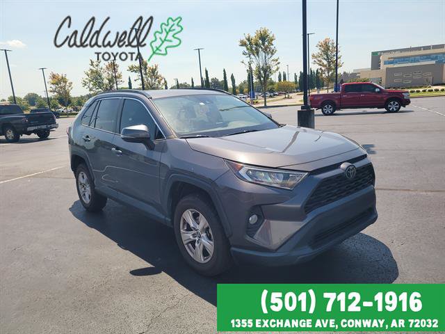 Used 2019 Toyota RAV4 XLE FWD image 3