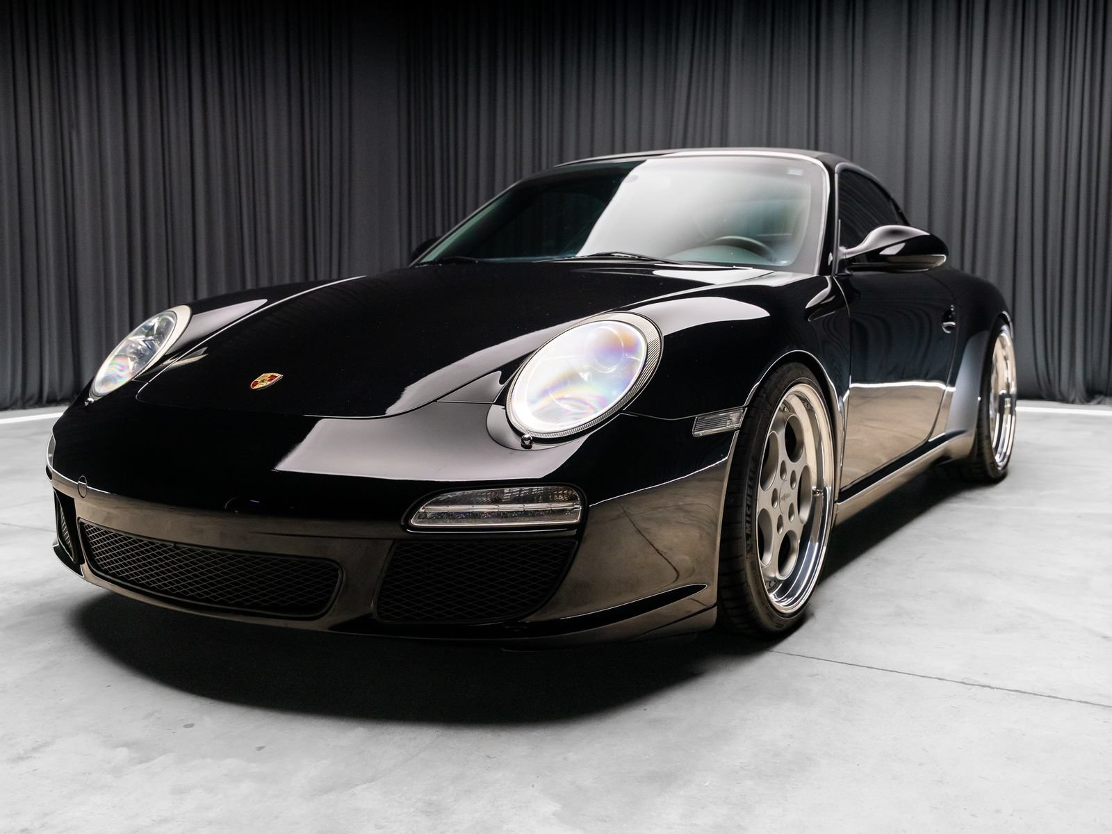 Used 2009 Porsche 911 Cabriolet image 26