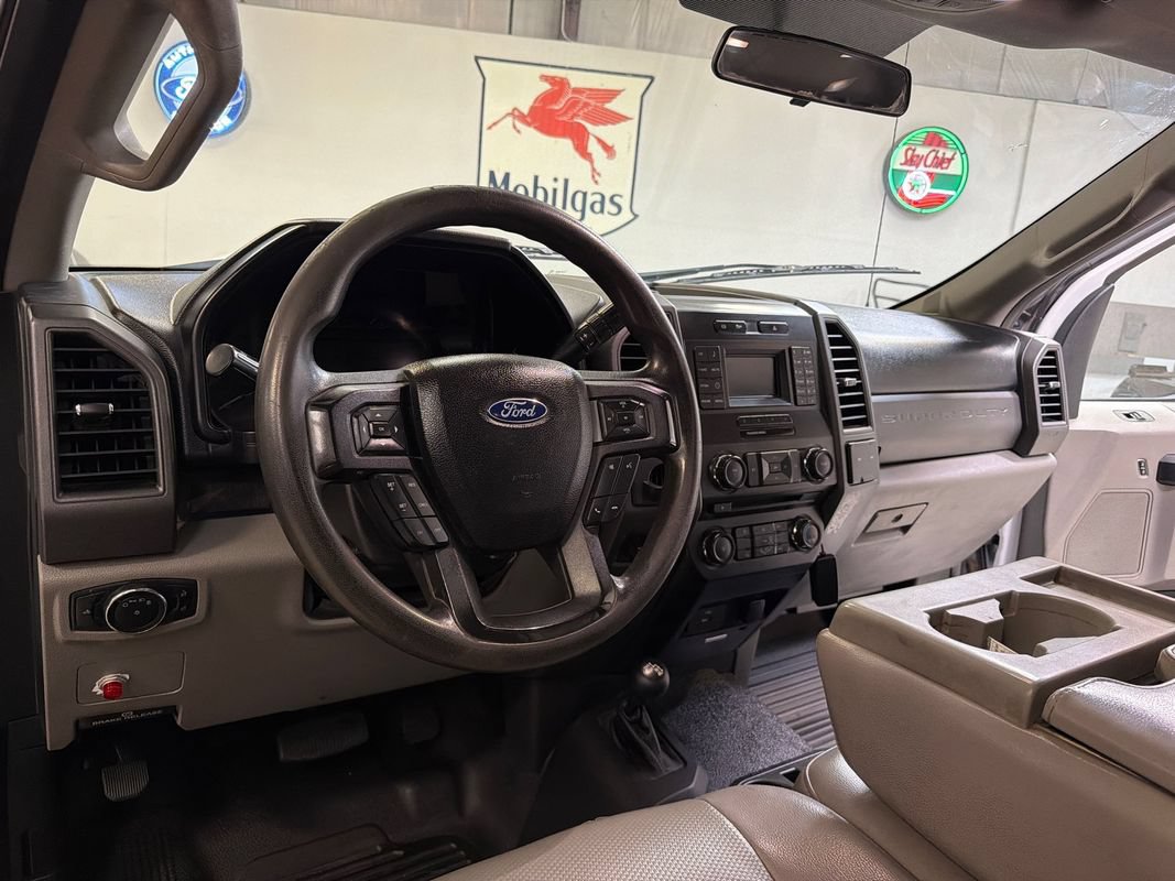 Used 2018 Ford F550 4x4 SuperCab Super Duty image 26