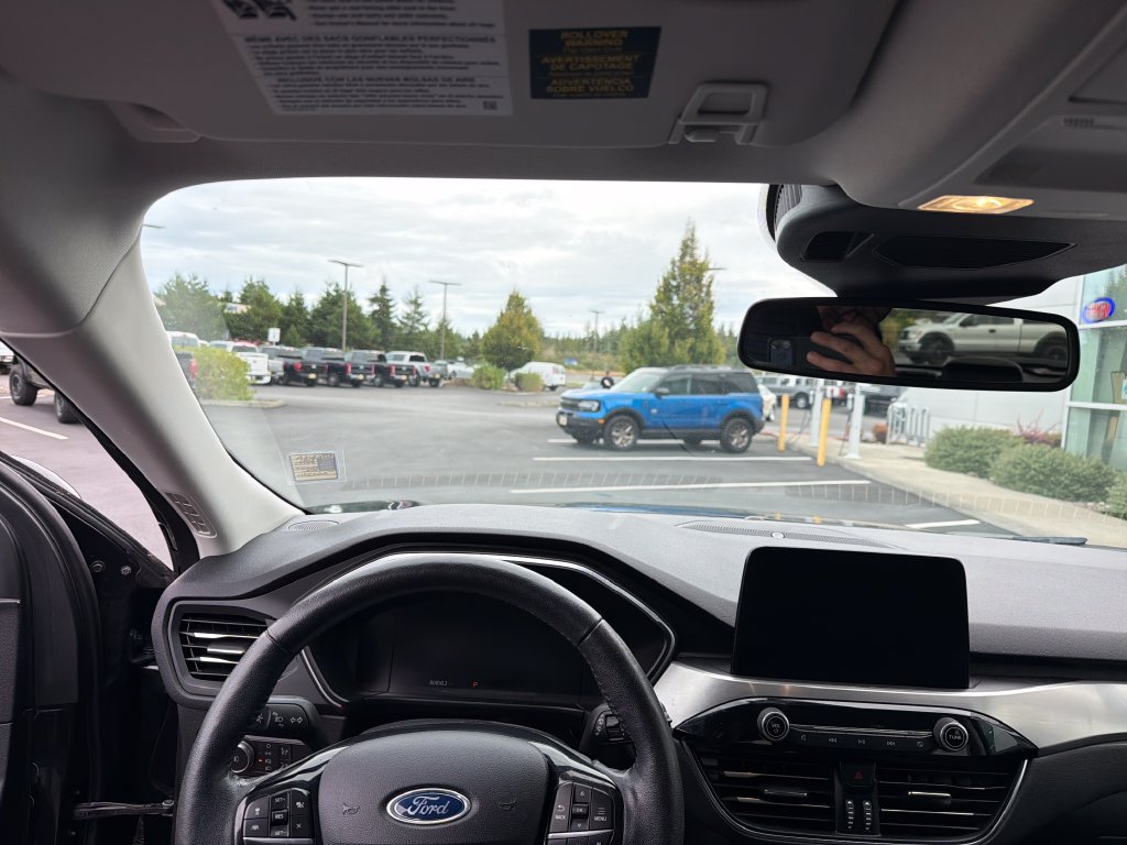 Used 2021 Ford Escape Titanium AWD/4WD image 12
