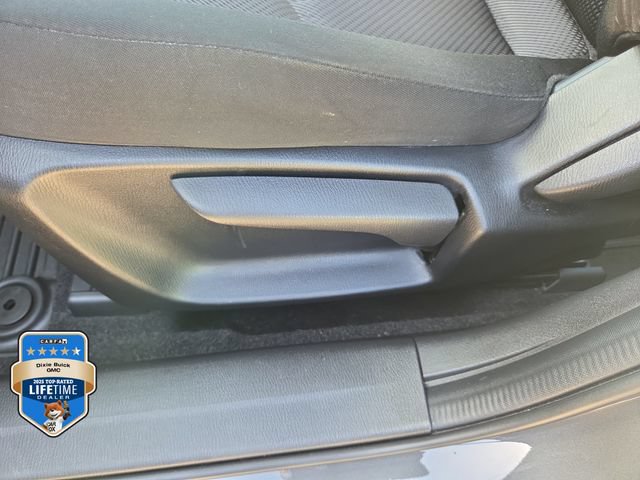 Used 2017 MAZDA MAZDA3 Sport FWD image 16