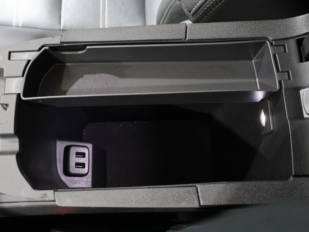 Used 2023 GMC Terrain Denali w/ LPO, Floor Liner Package image 29