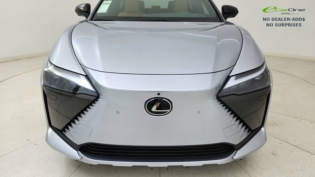 Used 2025 Lexus RZ 300e w/ Cold Area Package image 8