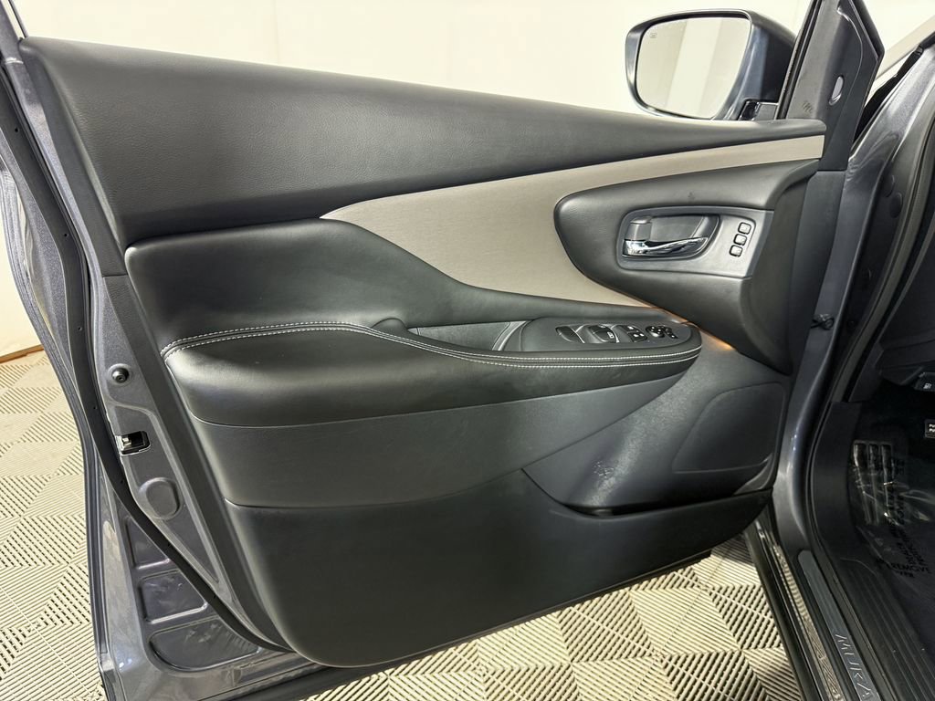 Certified 2024 Nissan Murano SL FWD image 43