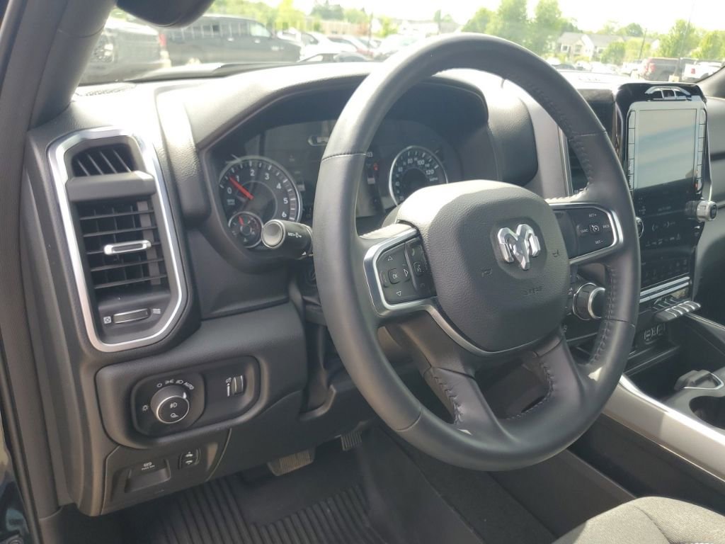 Used 2024 RAM 1500 Big Horn AWD/4WD image 10