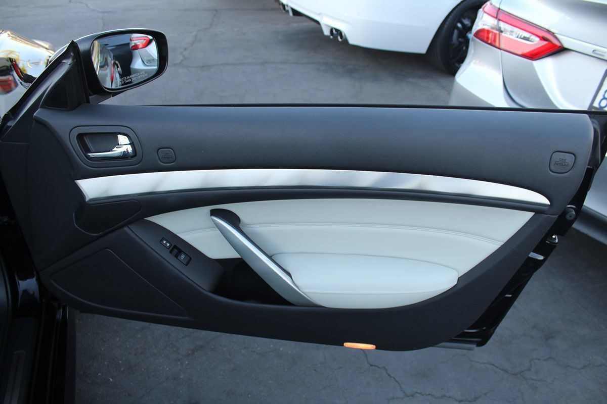 Used 2009 INFINITI G37 Convertible RWD image 22