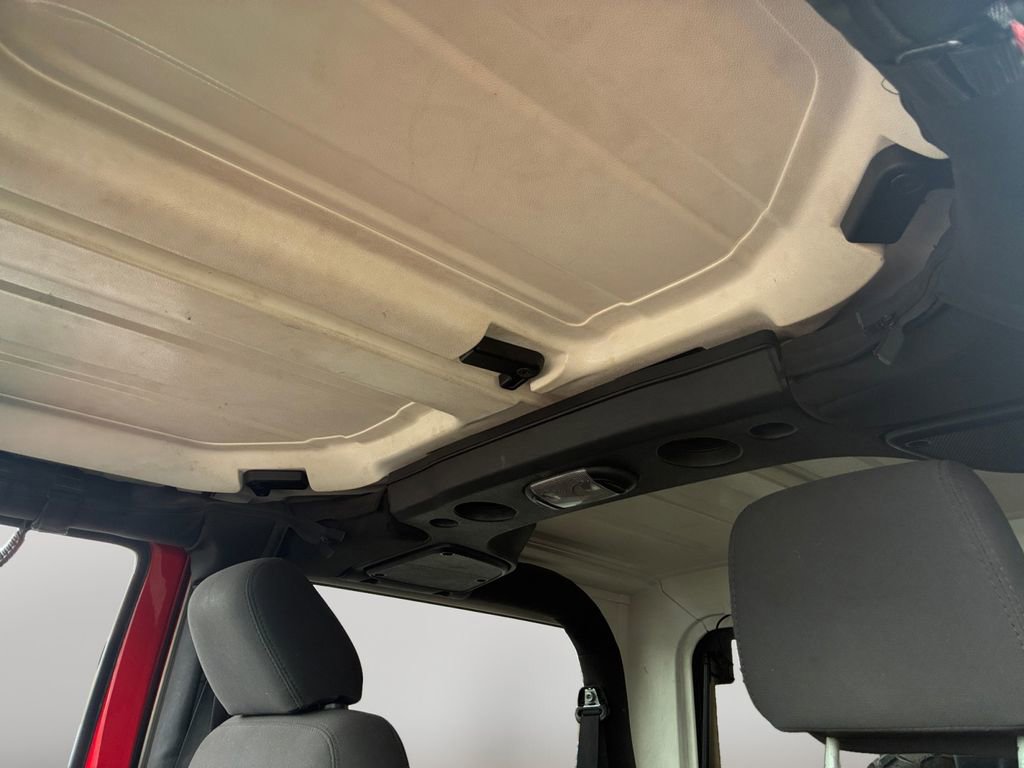 Used 2016 Jeep Wrangler Sport image 23