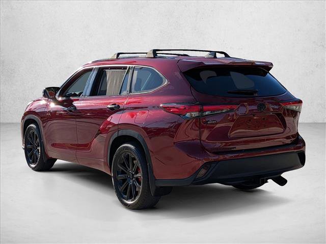 Used 2021 Toyota Highlander XLE FWD image 7
