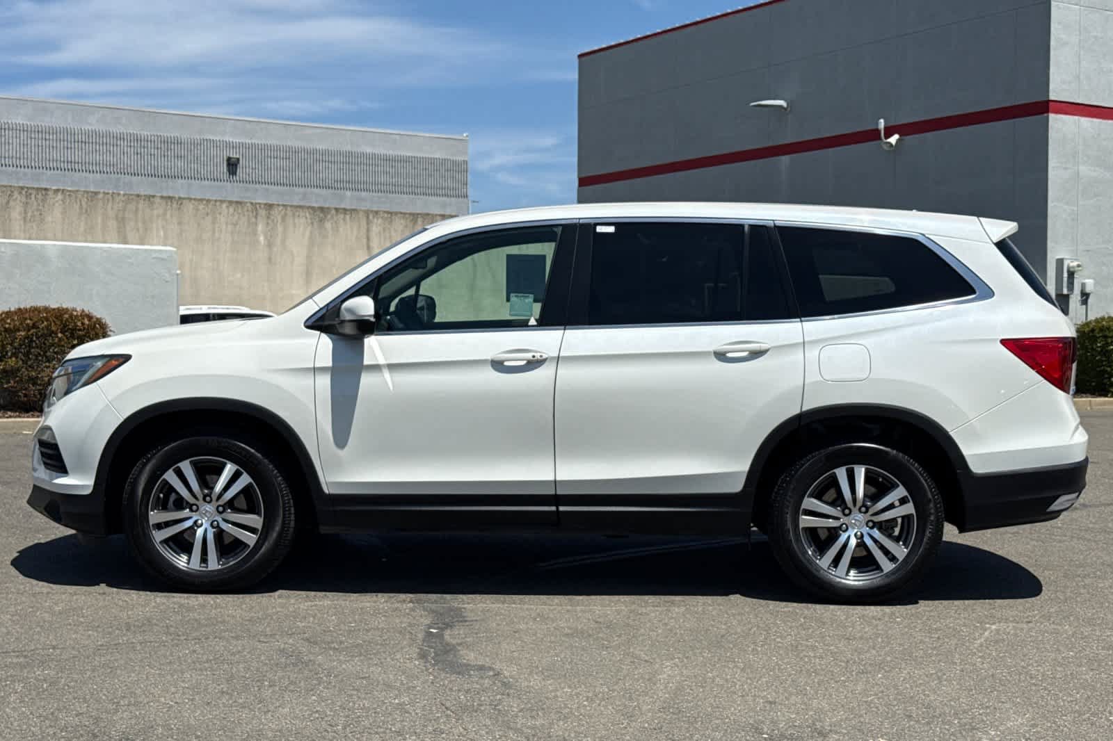 Used 2017 Honda Pilot EX-L image 9