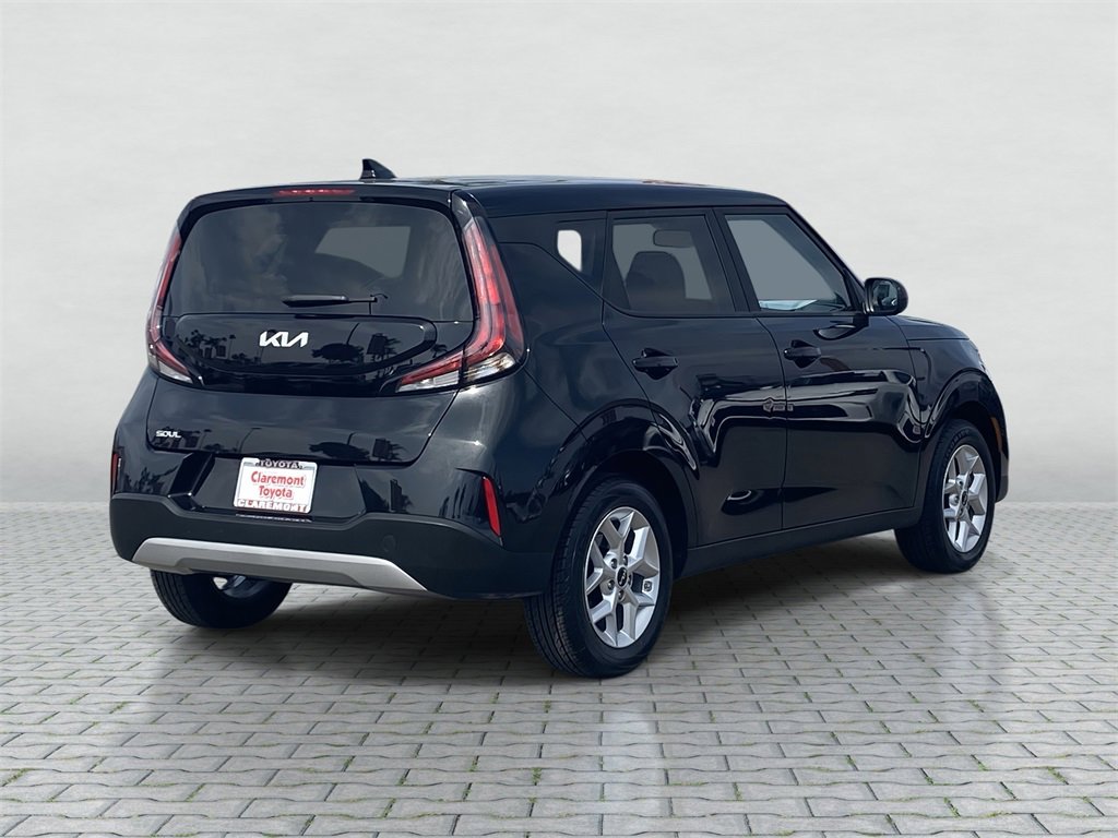 Used 2024 Kia Soul LX w/ Option Group 015 image 6