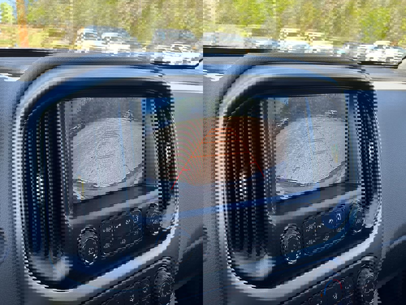 Used 2017 Chevrolet Colorado LT w/ LT Convenience Package image 20