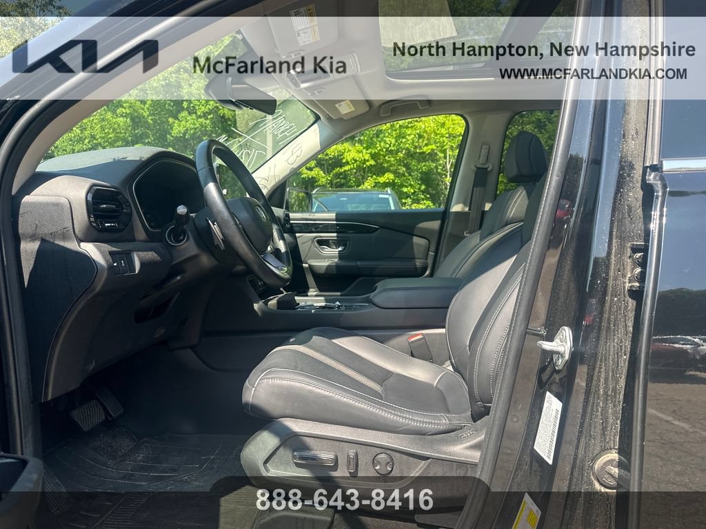 Used 2023 Honda Pilot Touring image 10