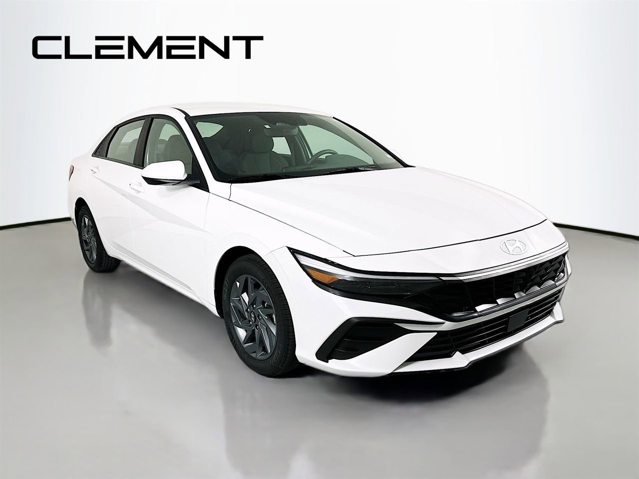 Used 2024 Hyundai Elantra SEL FWD image 5