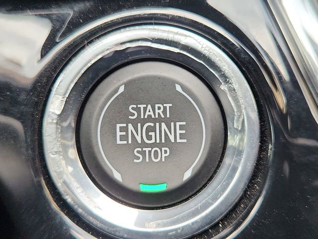 Used 2025 Chevrolet Trax RS w/ Driver Confidence Package FWD image 16