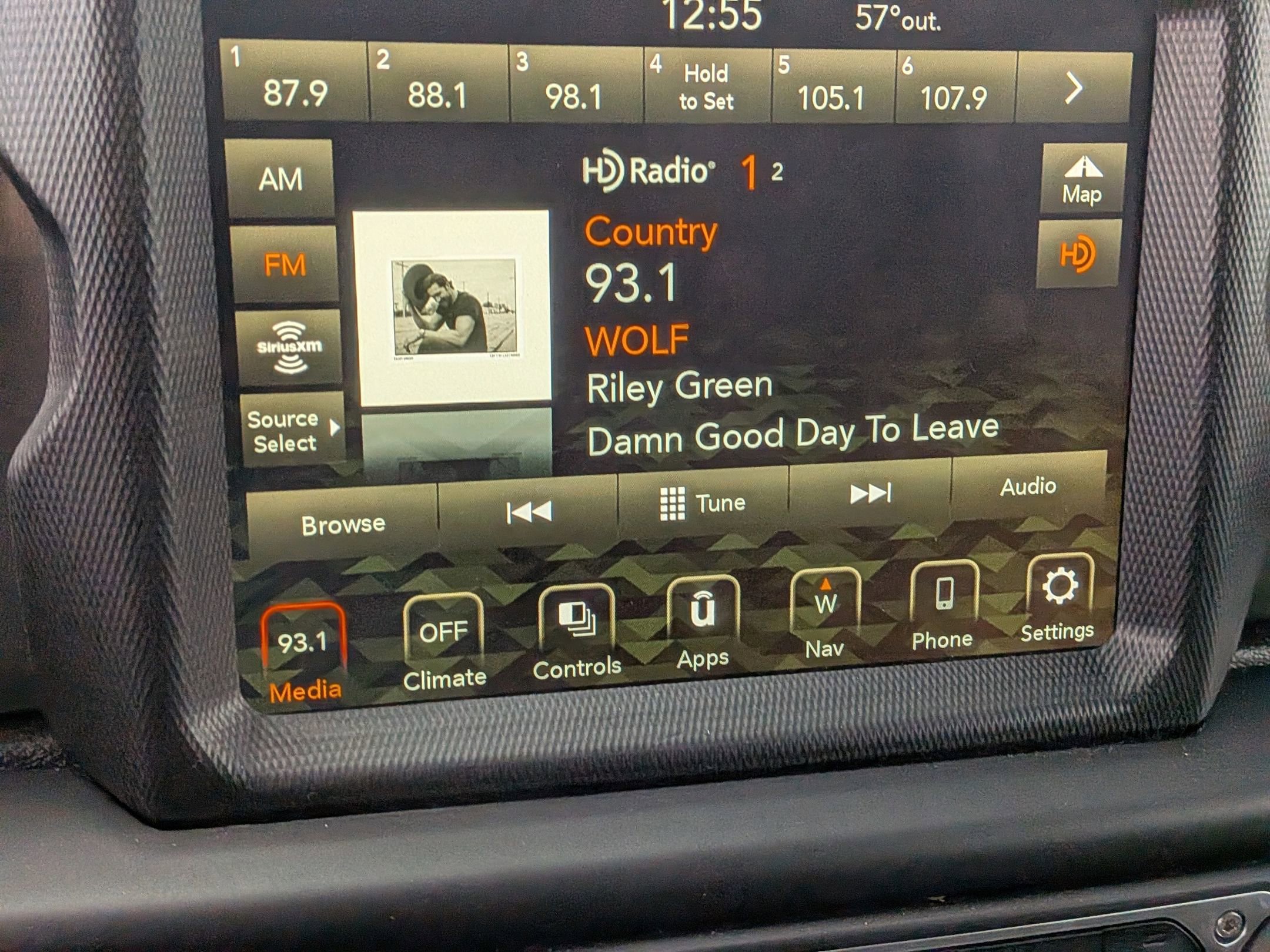 Used 2022 Jeep Gladiator Sport image 27