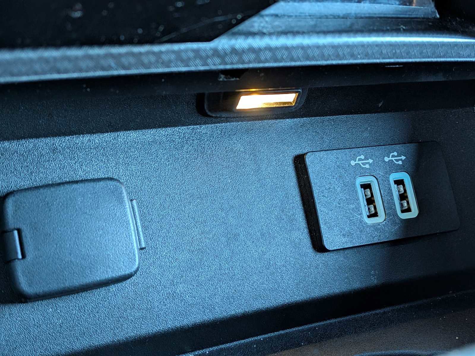 Used 2016 Ford F150 Lariat image 29