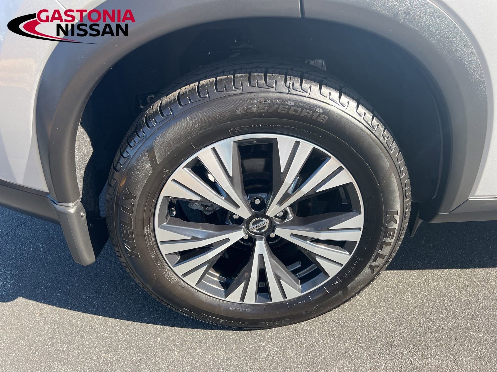 Used 2021 Nissan Rogue SV image 17