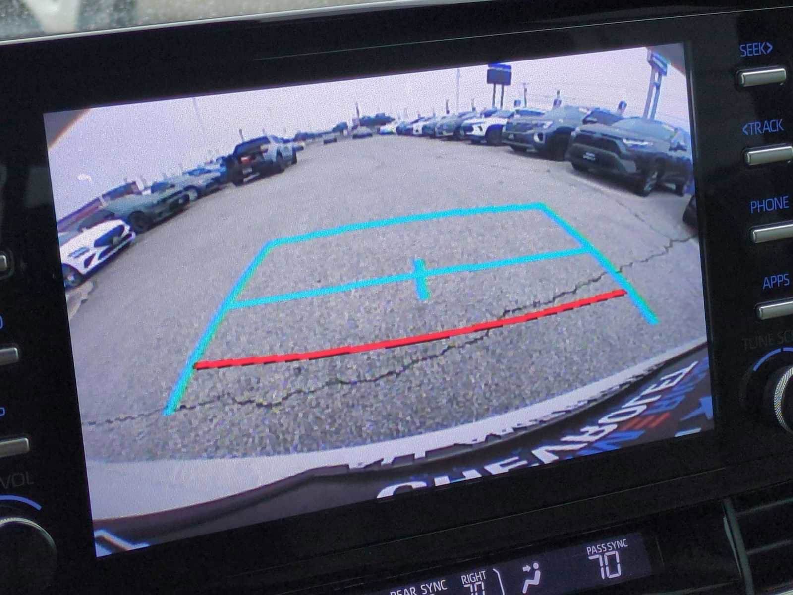 Used 2021 Toyota Sienna XLE FWD image 14