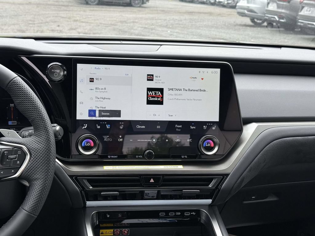 New 2026 Lexus TX 500h AWD image 10