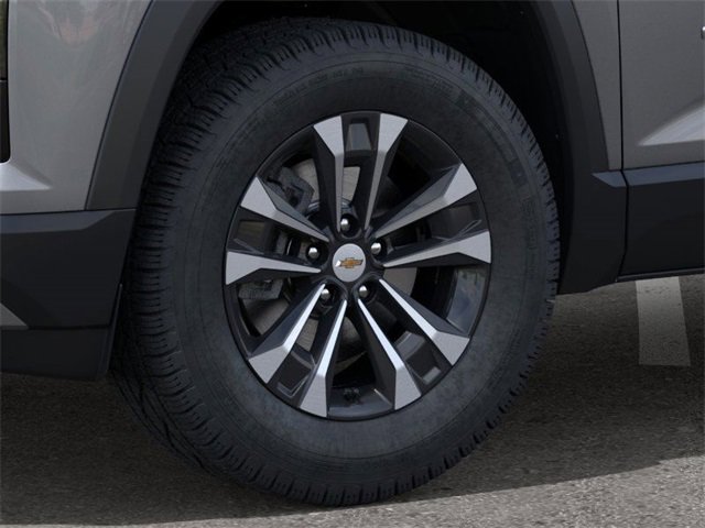 New 2026 Chevrolet Equinox LT w/ LPO, Floor Liner Package image 9
