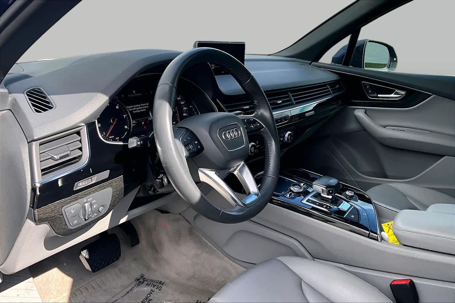 Used 2019 Audi Q7 3.0T Premium AWD/4WD image 17