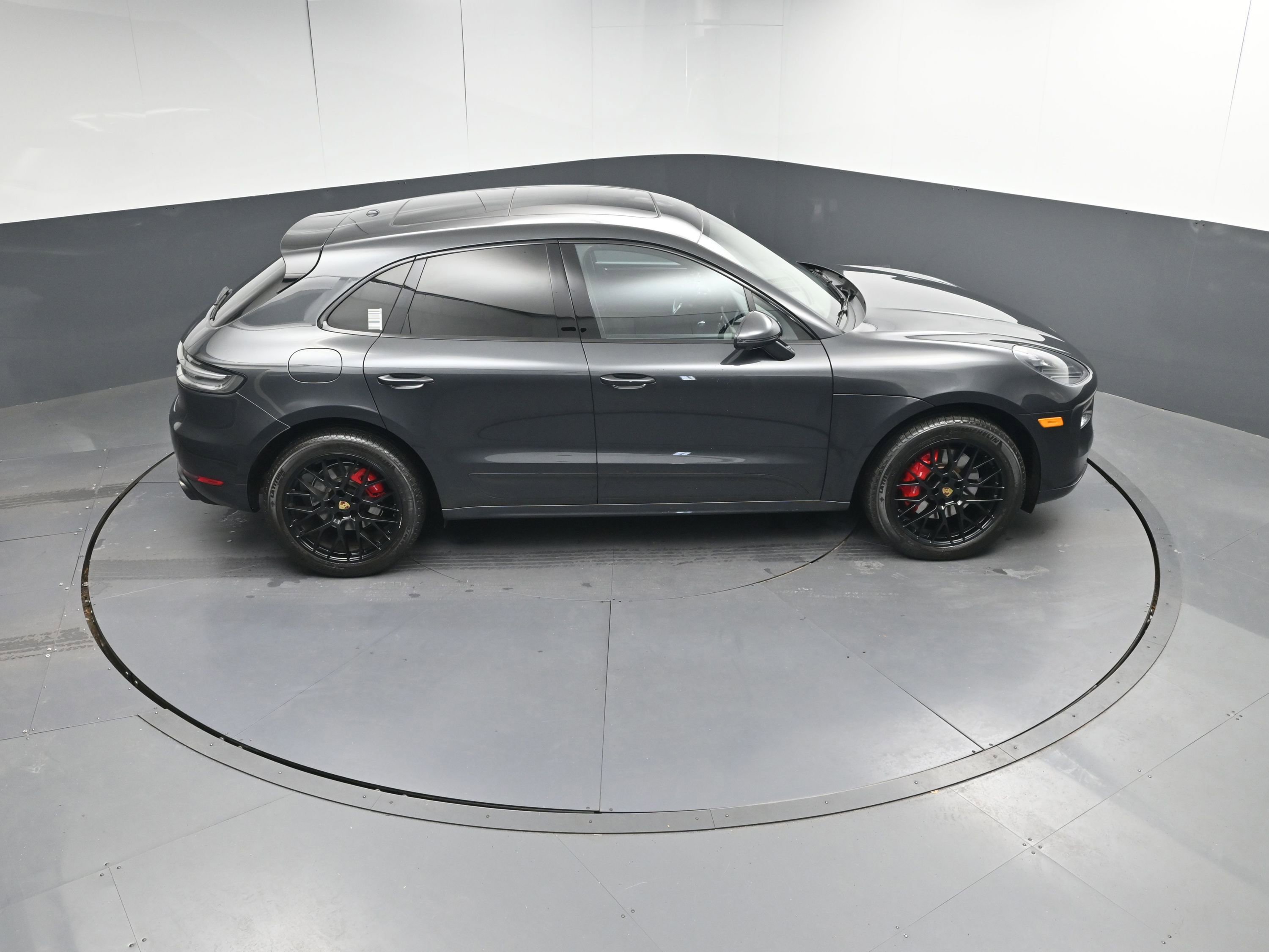 Certified 2021 Porsche Macan GTS image 37