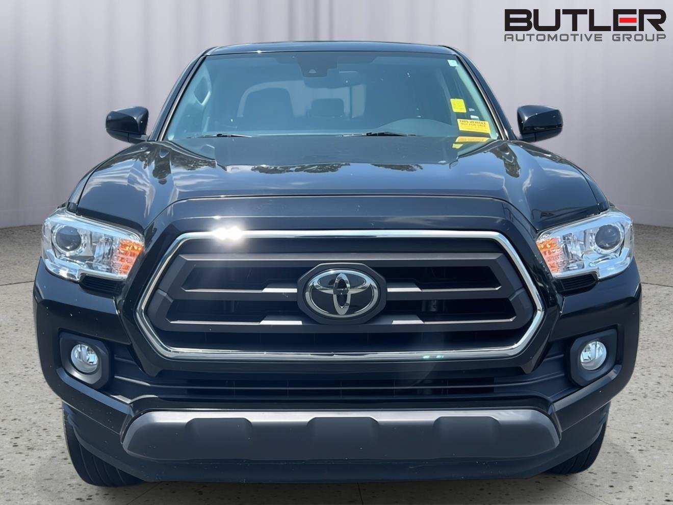 Used 2022 Toyota Tacoma SR5 RWD image 6