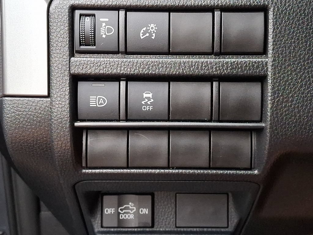 Certified 2025 Toyota Tacoma TRD Sport AWD/4WD image 25