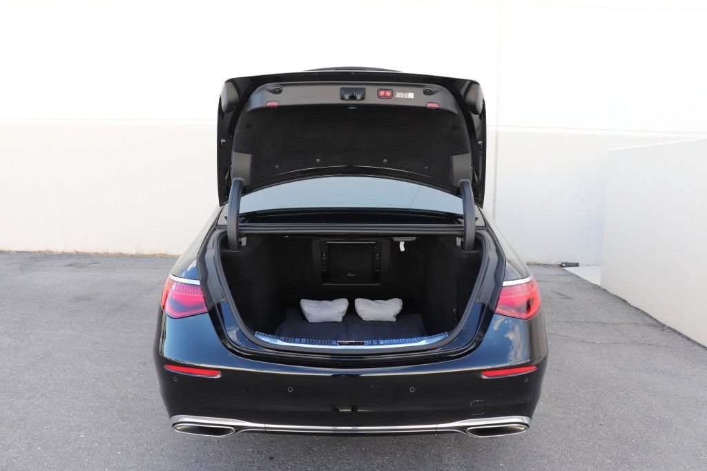 Used 2022 Mercedes-Benz S 580 4MATIC Sedan w/ Warmth & Comfort Package image 23